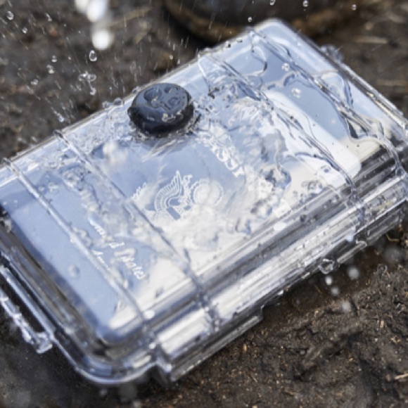 2 pack Tile Sticker tracking device - Picture 4 of 6